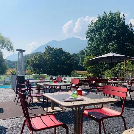 Отель Novotel Grenoble Nord