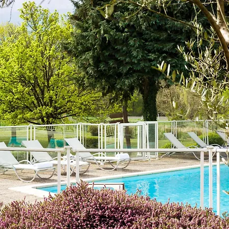 Novotel Grenoble Nord Отель