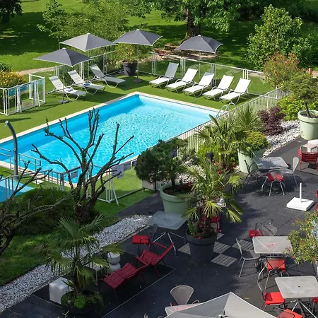 Отель Novotel Grenoble Nord