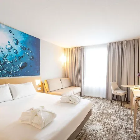 Novotel Grenoble Nord Hotel