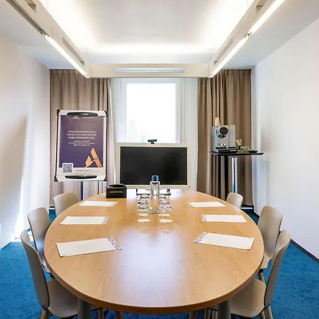 Hotel Novotel Grenoble Nord 4*