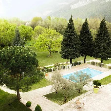 Novotel Grenoble Nord Hotel 4*