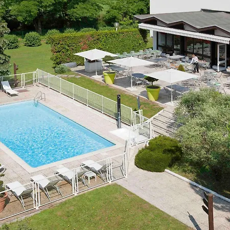 Hotel Novotel Grenoble Nord 4*