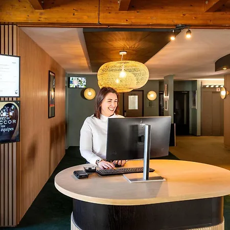 Novotel Grenoble Nord Hotel 4*