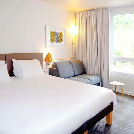 Novotel Grenoble Nord Hotel 4*