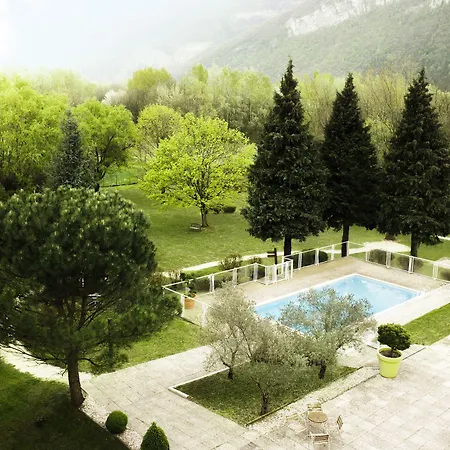 Hotel Novotel Grenoble Nord 4*