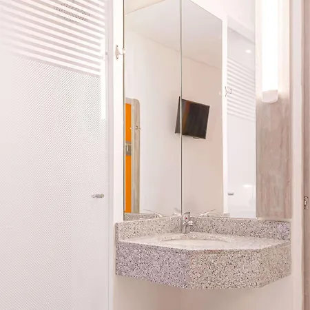 Hotel Novotel Grenoble Nord 4*