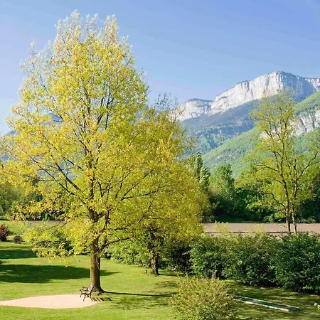 Novotel Grenoble Nord 4*