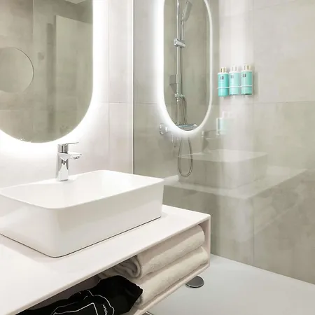 Novotel Grenoble Nord Hotel 4*