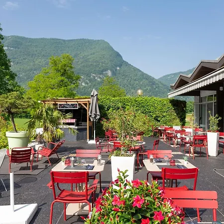 Novotel Grenoble Nord Szálloda