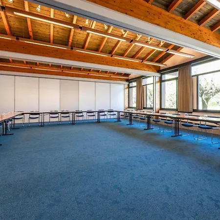Novotel Grenoble Nord Szálloda 4*