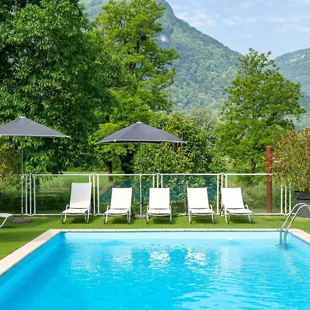 Szálloda Novotel Grenoble Nord