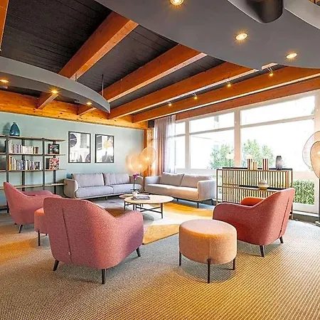 Novotel Grenoble Nord 4*