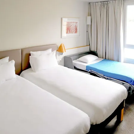 Novotel Grenoble Nord Вореп