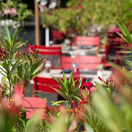 Отель Novotel Grenoble Nord 4*