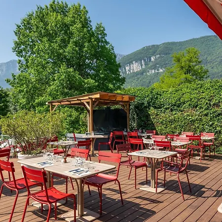Novotel Grenoble Nord Otel
